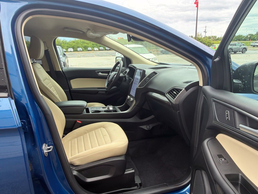 Used 2024 Ford Edge SE w/ Cargo Accessory Package AWD/4WD image 10