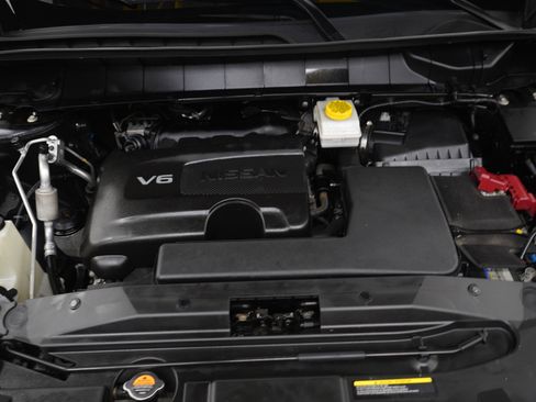 Used 2022 Nissan Pathfinder S AWD/4WD image 32