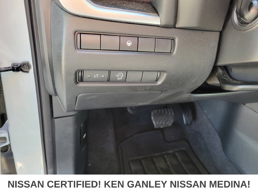 Certified 2023 Nissan Rogue SV AWD/4WD image 34