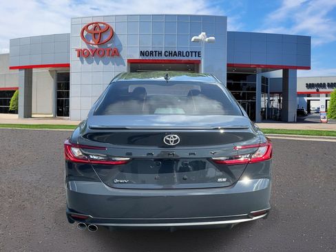 Used 2026 Toyota Camry SE w/ Convenience Package FWD image 5