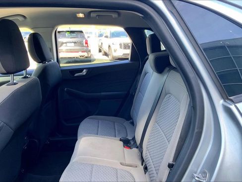 Used 2021 Ford Escape SE w/ Cold Weather Package AWD/4WD image 9