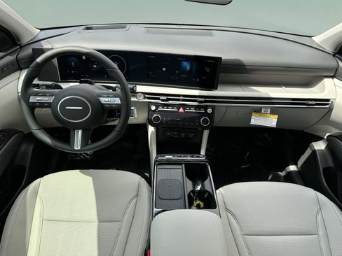 New 2026 Hyundai Tucson Limited image 8