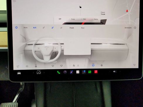 Used 2024 Tesla Model Y Long Range AWD/4WD image 21