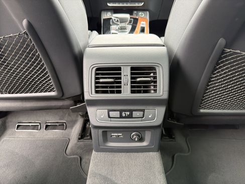 Used 2023 Audi Q5 2.0T Prestige w/ Prestige Package image 26