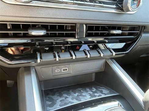 New 2026 Chevrolet Colorado W/T image 14