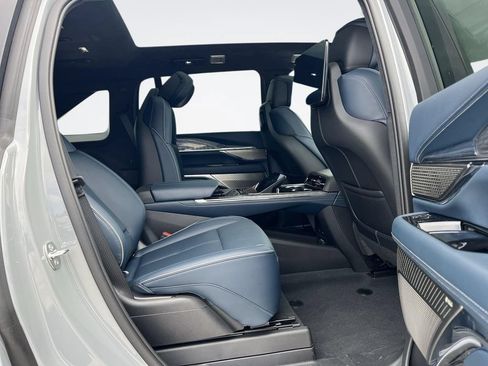 New 2026 Cadillac Escalade IQ Luxury 2 AWD/4WD image 34