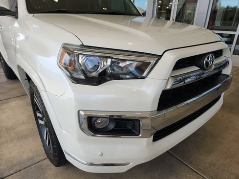 Used 2016 Toyota 4Runner Limited AWD/4WD image 8