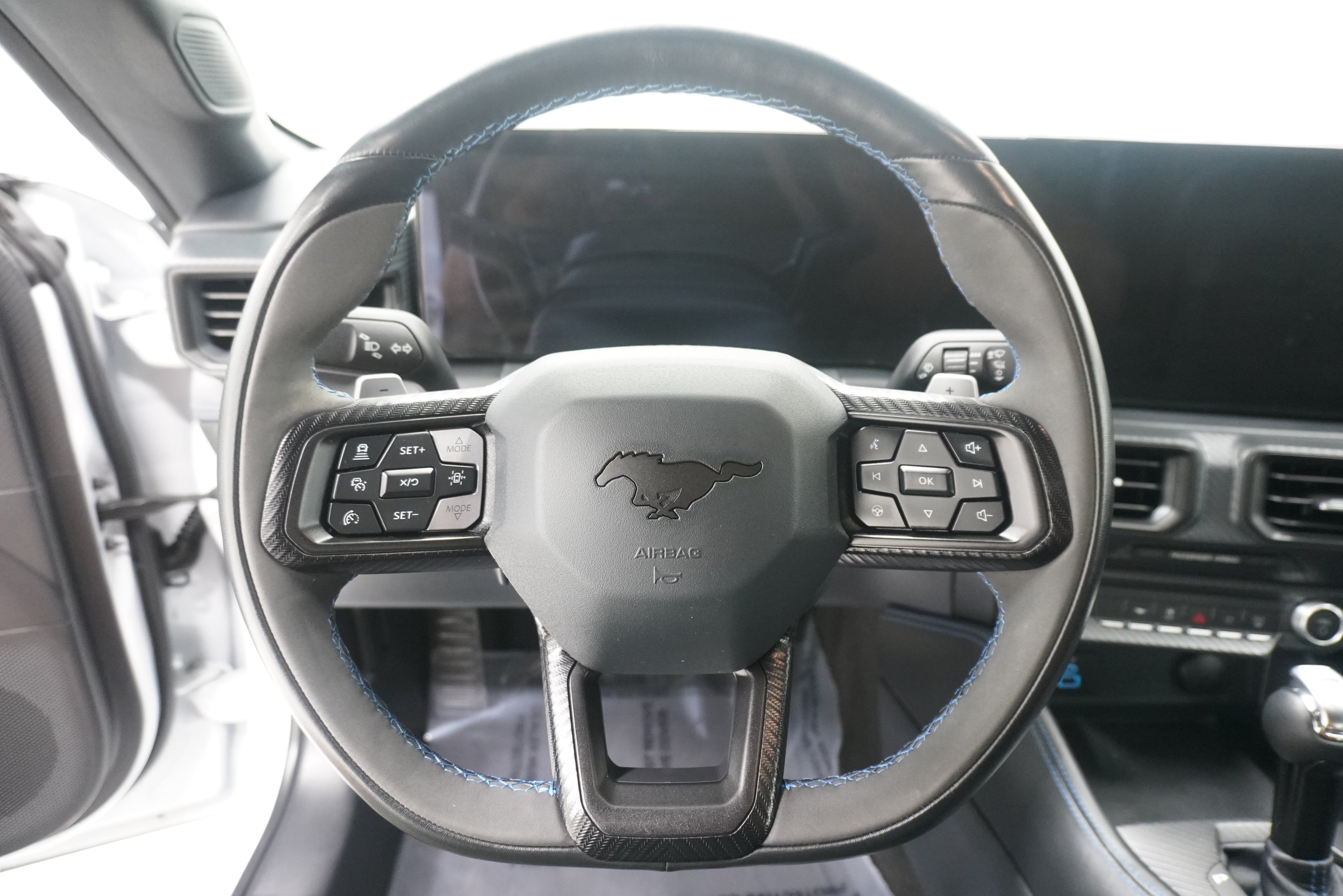 Used 2025 Ford Mustang Dark Horse RWD image 18