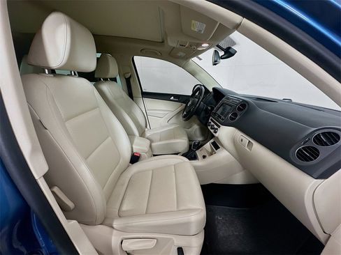 Used 2017 Volkswagen Tiguan Wolfsburg Edition image 27