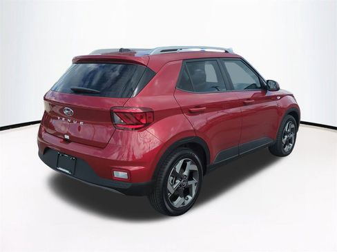 New 2025 Hyundai Venue SEL image 5