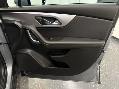 Used 2025 Chevrolet Blazer LT image 7