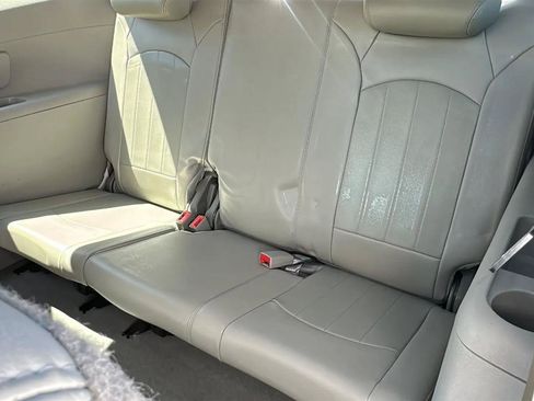 Used 2013 Buick Enclave Leather FWD image 26