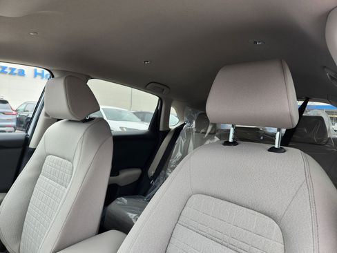 New 2026 Honda HR-V LX image 10