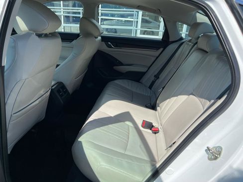 Used 2018 Honda Accord EX-L image 12