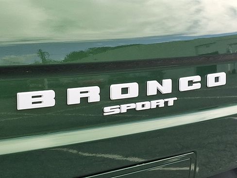 Used 2024 Ford Bronco Sport Outer Banks w/ Tech Package AWD/4WD image 28