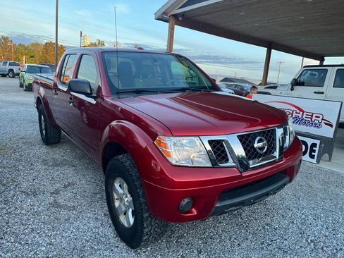 Used 2012 Nissan Frontier SV w/ SV Premium Utility Pkg AWD/4WD image 5