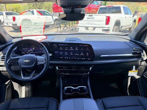 New 2026 Chevrolet Traverse High Country AWD/4WD image 17