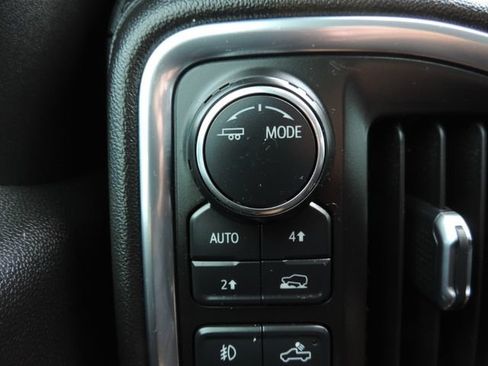 Used 2020 Chevrolet Silverado 1500 RST w/ Texas Edition AWD/4WD image 28
