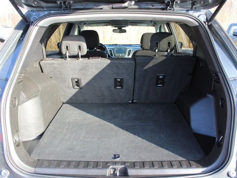 Used 2018 Chevrolet Equinox LT FWD image 7