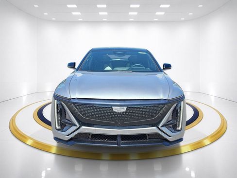 New 2026 Cadillac Lyriq V AWD/4WD image 2