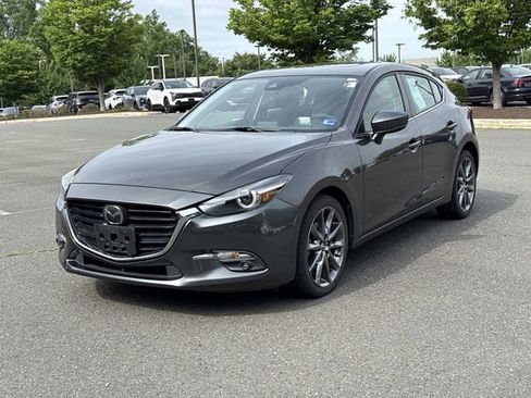 Used 2018 MAZDA MAZDA3 Grand Touring w/ Premium Equipment Package FWD image 5