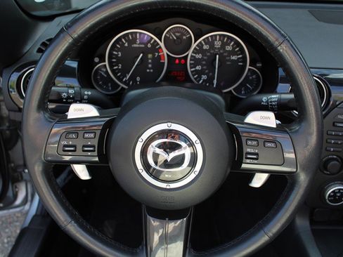 Used 2013 MAZDA MX-5 Miata Grand Touring w/ Premium Pkg image 18