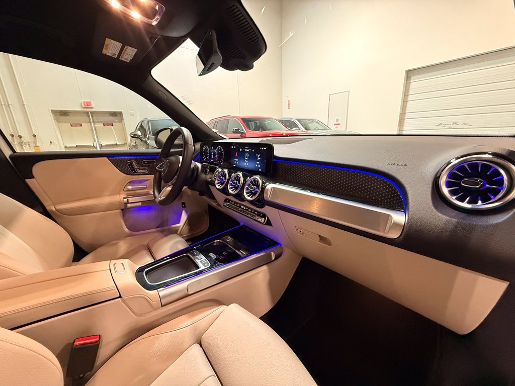Used 2025 Mercedes-Benz GLB 250 image 30