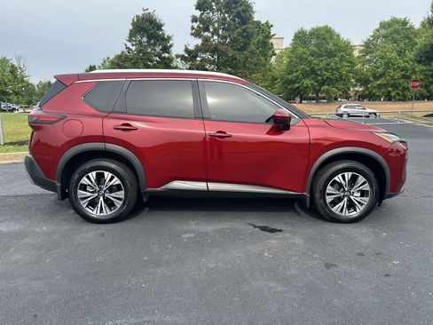 Used 2023 Nissan Rogue SV w/ SV Premium B Package FWD image 12