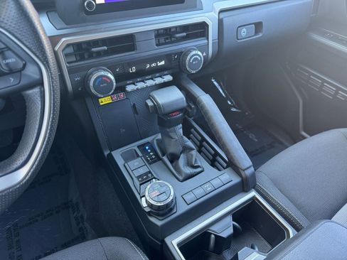 Used 2025 Toyota 4Runner TRD Off-Road image 41