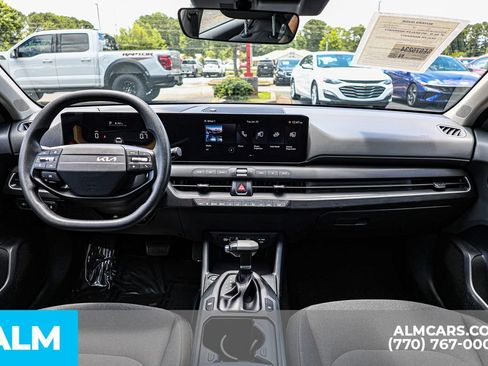 Used 2025 Kia K4 FWD image 28