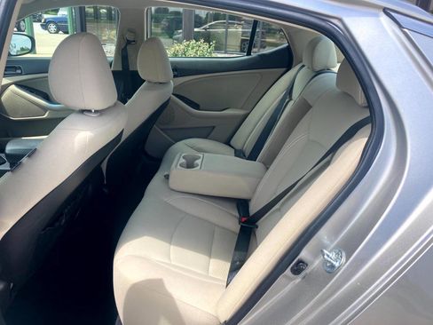 Used 2015 Kia Optima LX FWD image 6