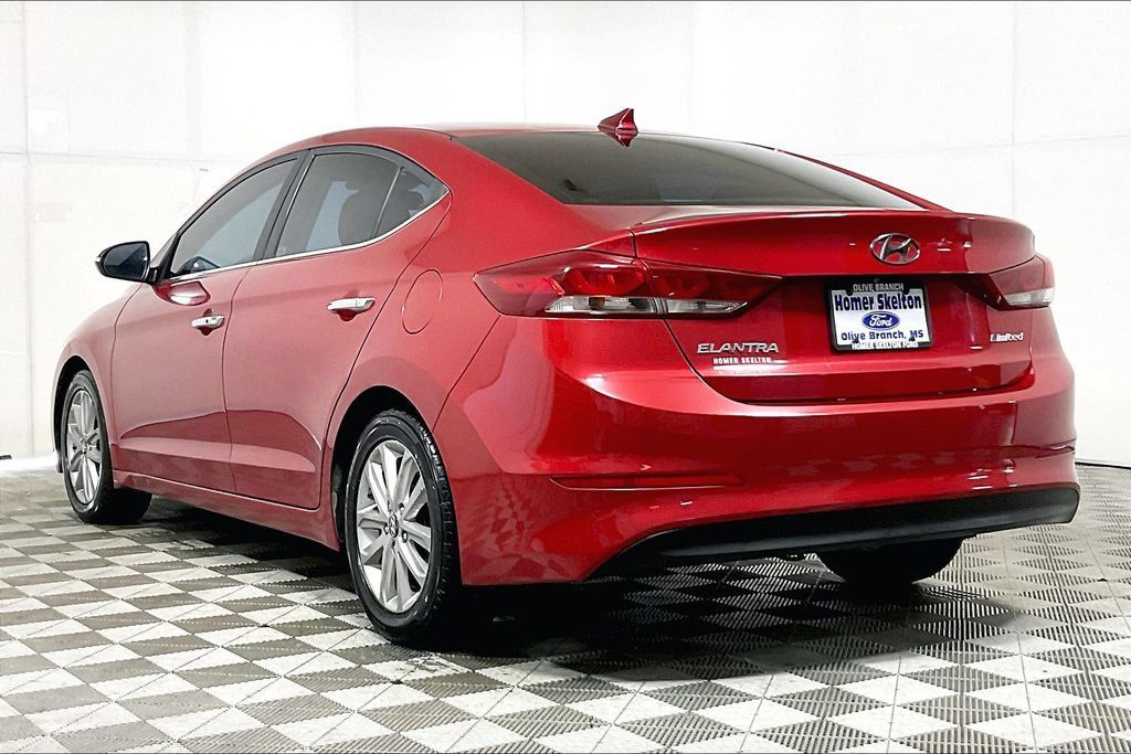 Used 2017 Hyundai Elantra Limited FWD image 10
