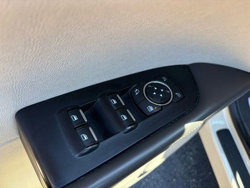 Used 2018 Lincoln MKX Select w/ Select Plus Package image 11
