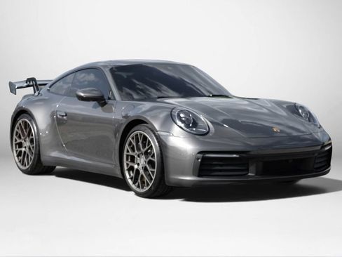 Used 2023 Porsche 911 Carrera RWD image 4