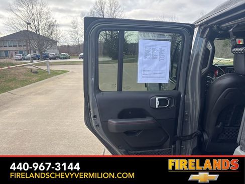 Used 2021 Jeep Wrangler Unlimited Rubicon w/ LED Lighting Group AWD/4WD image 40