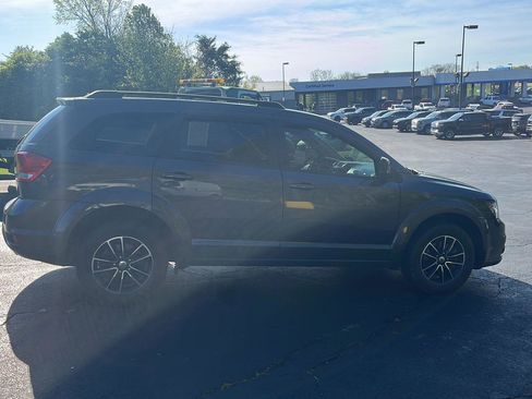 Used 2019 Dodge Journey SE w/ Connectivity Group AWD/4WD image 6