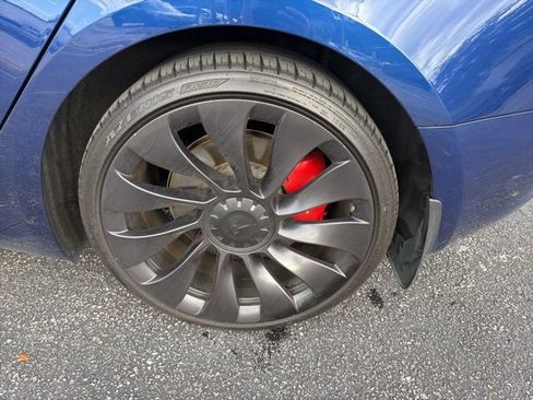 Used 2023 Tesla Model 3 Performance image 7