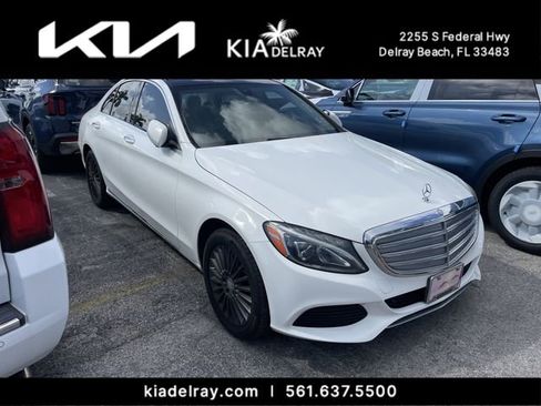 Used 2015 Mercedes-Benz C 300 4MATIC Sedan image 1