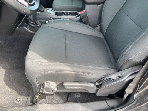Used 2019 Jeep Wrangler Unlimited Sport S AWD/4WD image 27