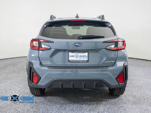 Used 2025 Subaru Crosstrek 2.5i Premium AWD/4WD image 6