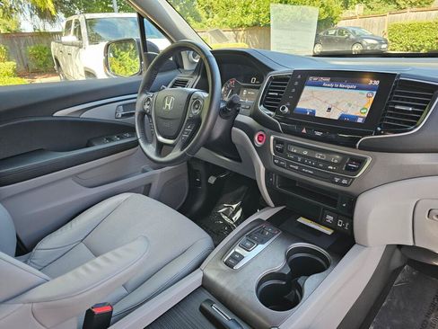 Used 2023 Honda Ridgeline RTL-E image 10