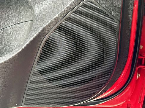 Used 2014 Chevrolet Sonic LT image 18