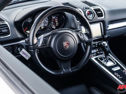 Used 2014 Porsche Cayman S image 6