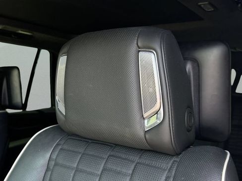 Used 2023 Cadillac Escalade Sport Platinum AWD/4WD image 11