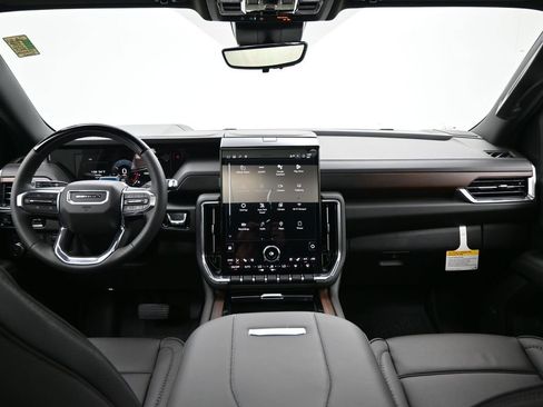 New 2026 GMC Yukon Denali w/ Denali Reserve Package AWD/4WD image 7