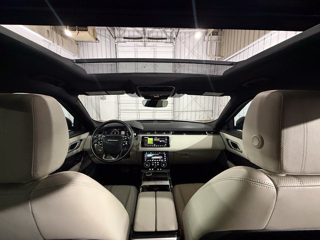 Used 2018 Land Rover Range Rover Velar R-Dynamic SE AWD/4WD image 39