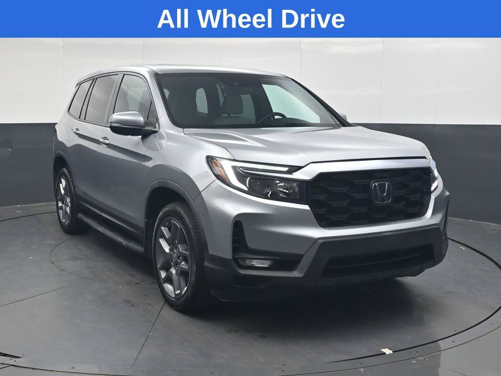 Used 2023 Honda Passport EX-L image 2