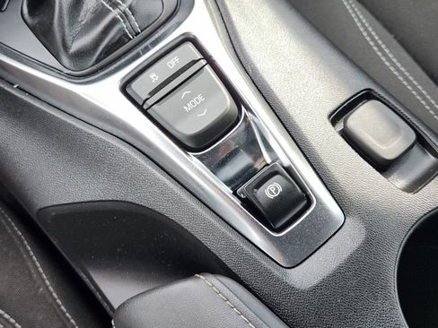 Used 2021 Chevrolet Camaro LT w/ RS Package image 23