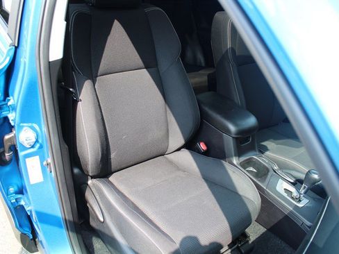 Used 2018 Toyota RAV4 XLE w/ Plus Extra Value Package AWD/4WD image 25
