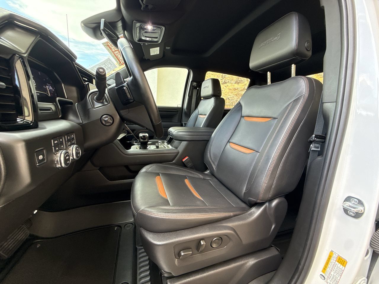 Used 2025 GMC Sierra 1500 AT4 AWD/4WD image 19